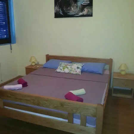 Castro Apartment Grebastica